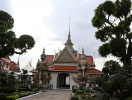 Vstup do Paláce Thonburi v Bangkoku